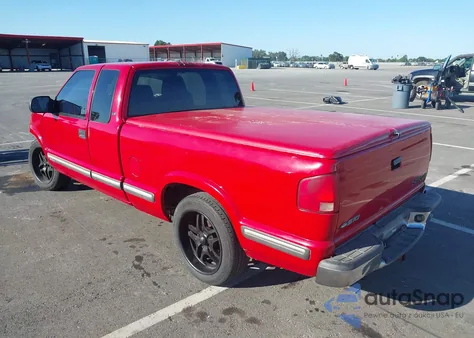 2003 Chevrolet S-10 Ls из США, поврежденный, VIN 1GCCS19X638129878